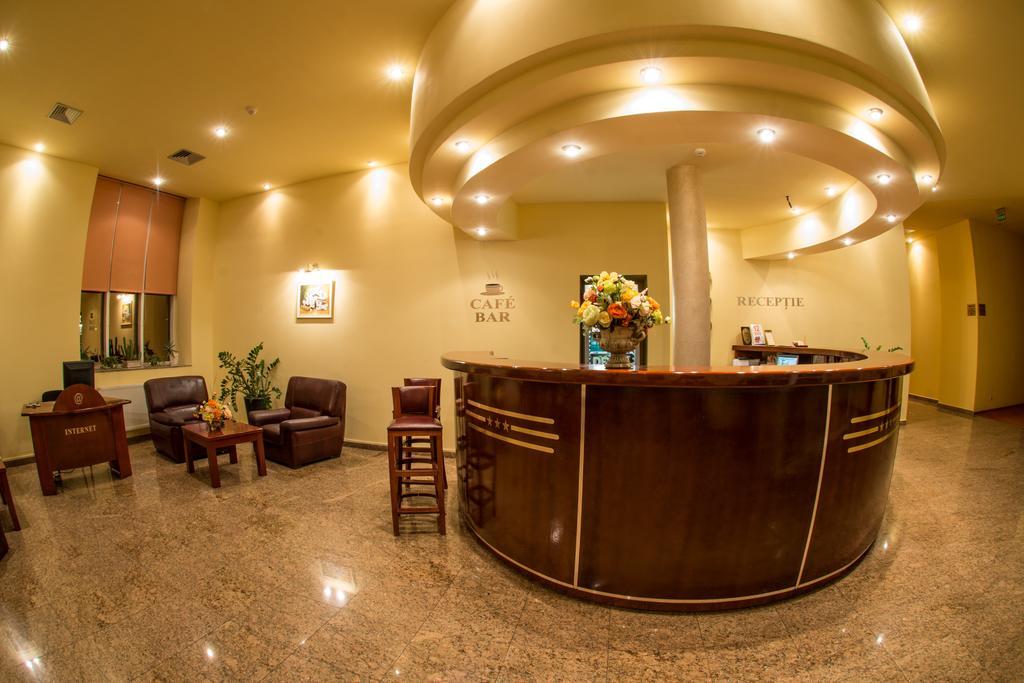 Hotel Alinalex - Paradisul Acvatic Μπρασόβ Εξωτερικό φωτογραφία
