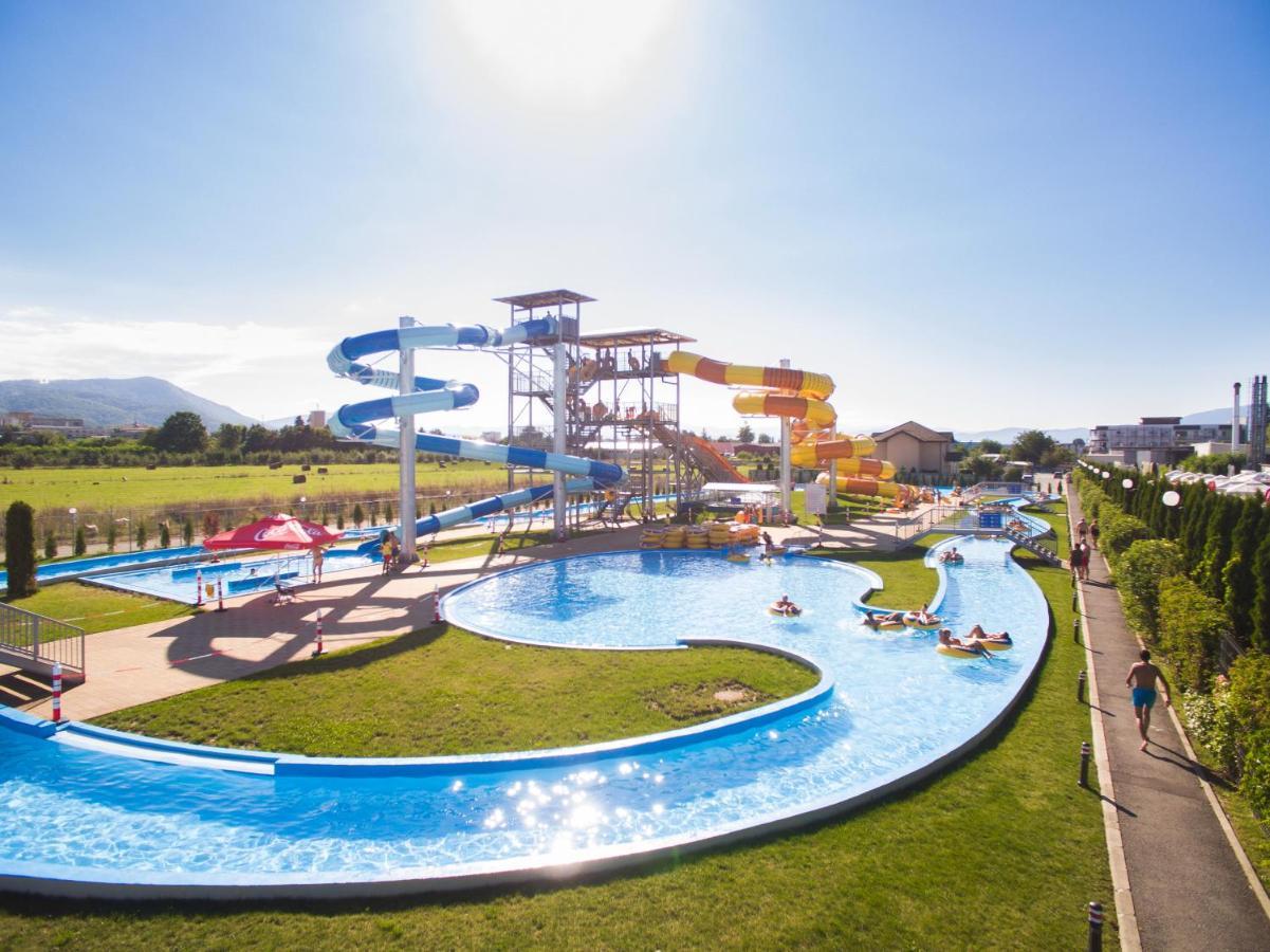 Hotel Alinalex - Paradisul Acvatic Μπρασόβ Εξωτερικό φωτογραφία